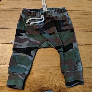 Childhoods Clothing camo pants 6-12 mo